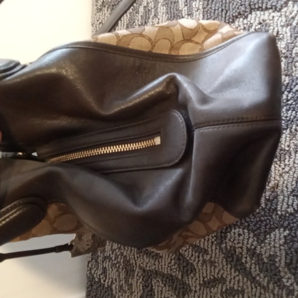 Coach Signature Brown and Black Shoulder Bag Edie 31 Handbag Womens - Picture 3 of 11